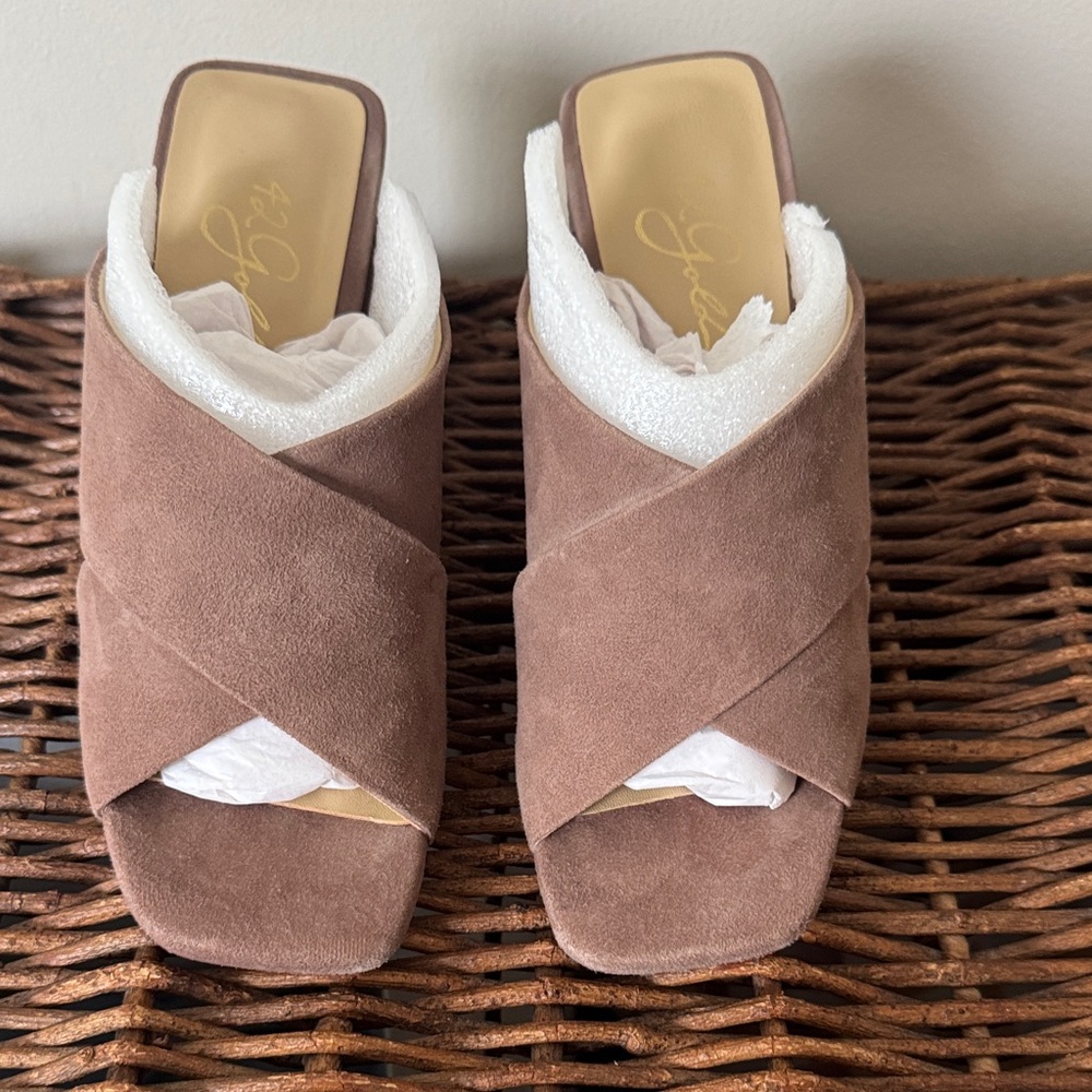 42 Gold Saldan Sandalwood Suede Women's Slide Sandals